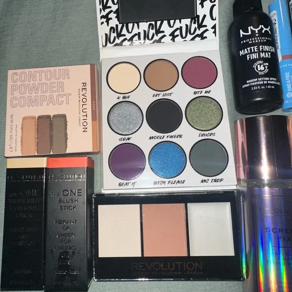 Makeup bundle